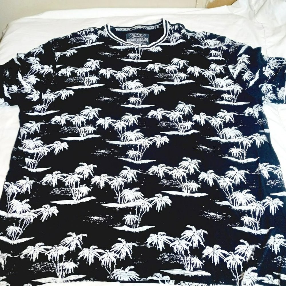 Men's BROKEN THREADS Black & White Palm Tree print Tee  Size 4XB